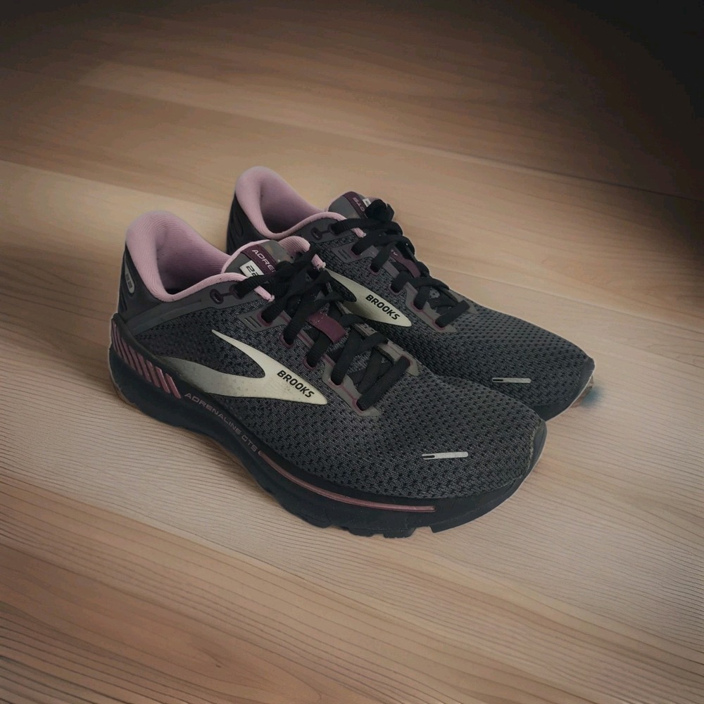 Brooks Womens (10 Medium B) Adrenaline GTS 22 Running‎ Shoes  EXCELLENT